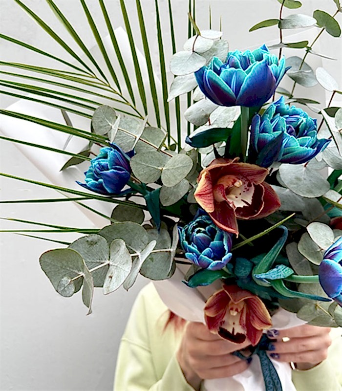 Splendid Blue Galaksi Lale Mini Buket