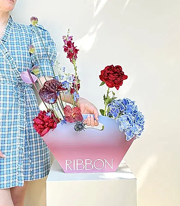 Sunset Sky Bordo Şakayık Mavi Ortanca Çantada Çiçek