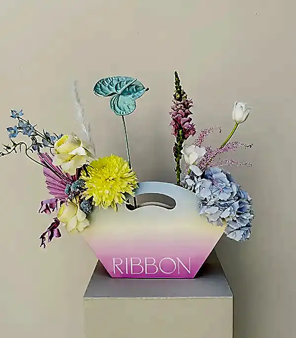 Vanilla Sky Vuvuzela Gül Mavi Ortanca Çantada Çiçek